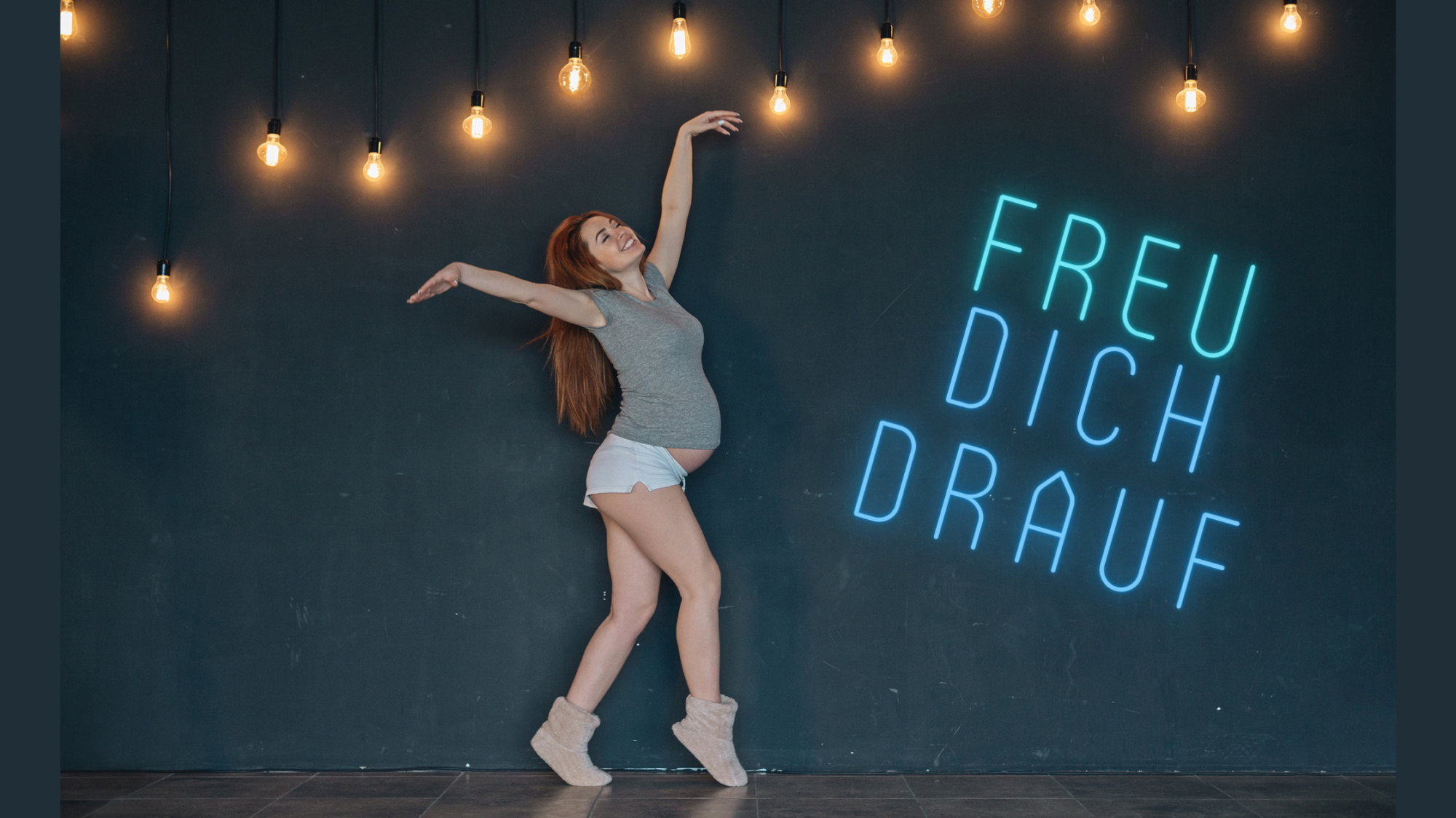 Tanzende Hochschwangere, Neontext "Freu dich drauf"